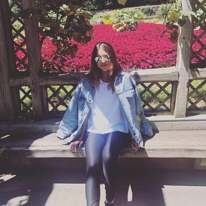 Meet your Posher, Danielle